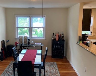 95 Linden Avenue - Photo Thumbnail 10