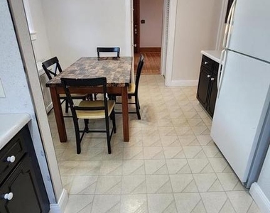 306 Victoria Street - Photo Thumbnail 7