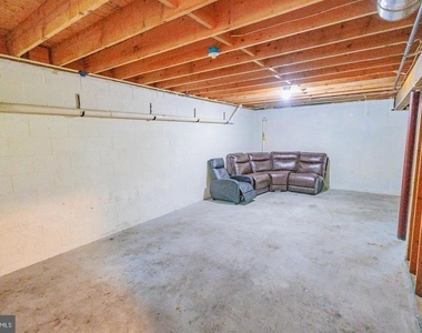 211 Laurel Avenue - Photo Thumbnail 24