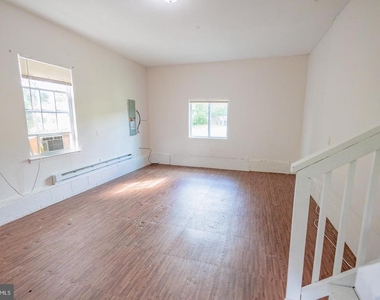 211 Laurel Avenue - Photo Thumbnail 12