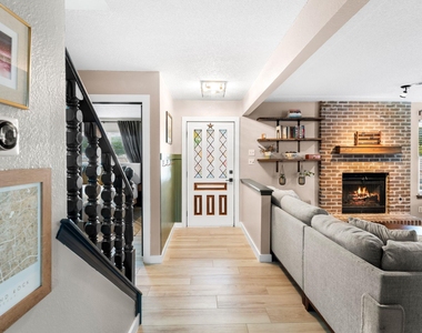 1701 Greenlawn Blvd - Photo Thumbnail 19