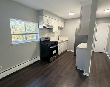 2032 Maple Avenue - Photo Thumbnail 3