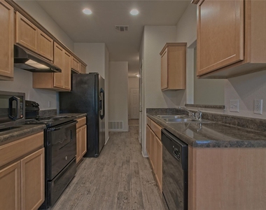 312 Foster Ln - Photo Thumbnail 14