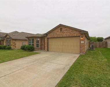 312 Foster Ln - Photo Thumbnail 1