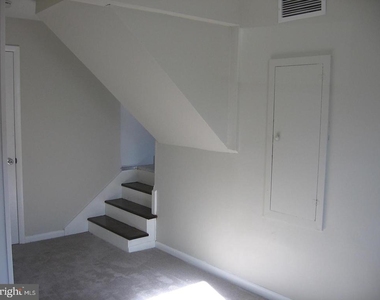 7 W 7th Street - Photo Thumbnail 17