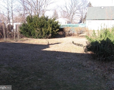 7 W 7th Street - Photo Thumbnail 28