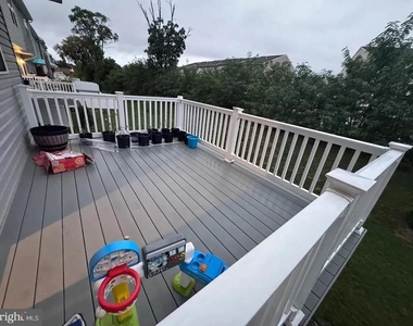 39 F Parsons Boulevard - Photo Thumbnail 6