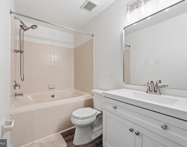 303 Oswego Court - Photo Thumbnail 23