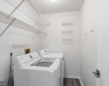 303 Oswego Court - Photo Thumbnail 14
