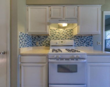7016 Riverton Dr - Photo Thumbnail 27