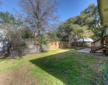 7016 Riverton Dr - Photo Thumbnail 4