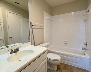2906 West Ave - Photo Thumbnail 7