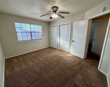 2906 West Ave - Photo Thumbnail 10