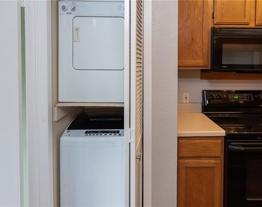 3115 Helms St - Photo Thumbnail 6