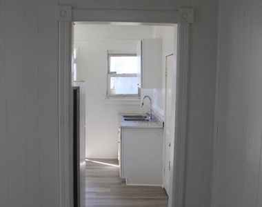 133 Ray Street - Photo Thumbnail 5
