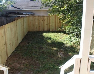 221 W Howard Street - Photo Thumbnail 25