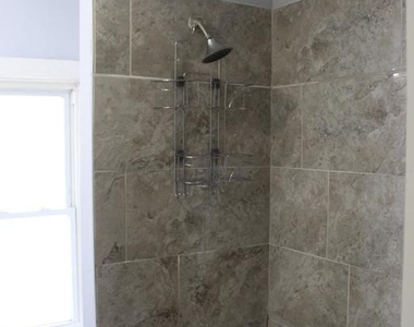 221 W Howard Street - Photo Thumbnail 11