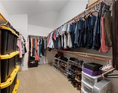 1404 Hunter Ace Way - Photo Thumbnail 18