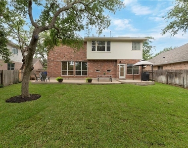 1404 Hunter Ace Way - Photo Thumbnail 28