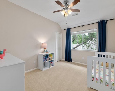 1404 Hunter Ace Way - Photo Thumbnail 22