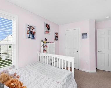 102 Sophie Lane - Photo Thumbnail 18