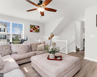102 Sophie Lane - Photo Thumbnail 7