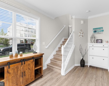 102 Sophie Lane - Photo Thumbnail 5