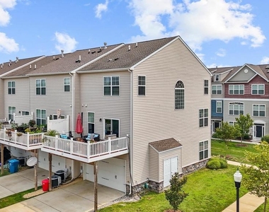 102 Sophie Lane - Photo Thumbnail 28