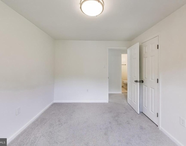 1436 Potomac Heights Drive - Photo Thumbnail 17