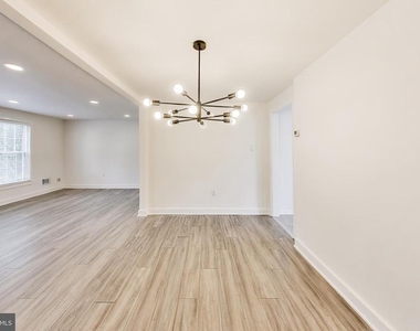 1436 Potomac Heights Drive - Photo Thumbnail 7