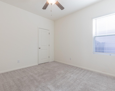 141 Rubrum Rd - Photo Thumbnail 15