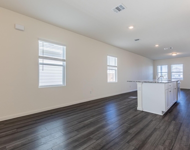 141 Rubrum Rd - Photo Thumbnail 4