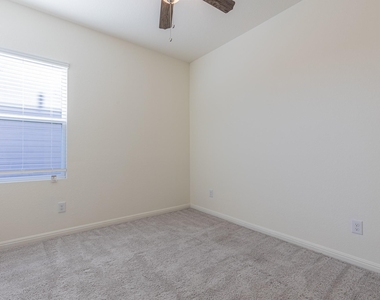 141 Rubrum Rd - Photo Thumbnail 17