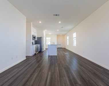 141 Rubrum Rd - Photo Thumbnail 12