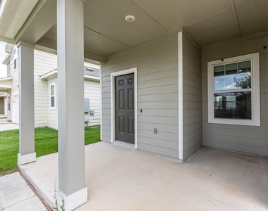 141 Rubrum Rd - Photo Thumbnail 3