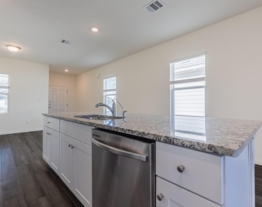 141 Rubrum Rd - Photo Thumbnail 9