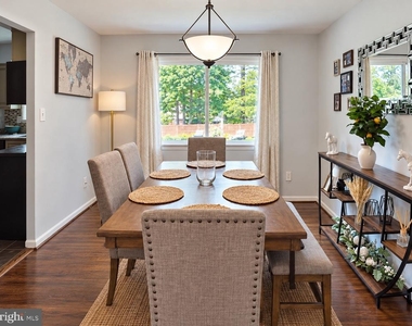 9109 Friar Road - Photo Thumbnail 4