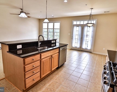 631 Kingfisher Avenue - Photo Thumbnail 25