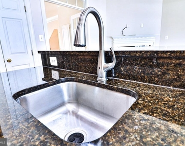 631 Kingfisher Avenue - Photo Thumbnail 23