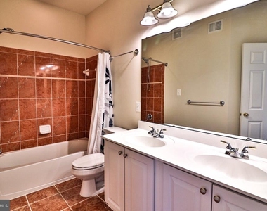 631 Kingfisher Avenue - Photo Thumbnail 38
