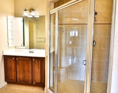 631 Kingfisher Avenue - Photo Thumbnail 36