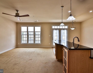 631 Kingfisher Avenue - Photo Thumbnail 8