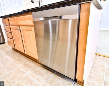 631 Kingfisher Avenue - Photo Thumbnail 24