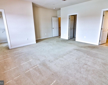 631 Kingfisher Avenue - Photo Thumbnail 32