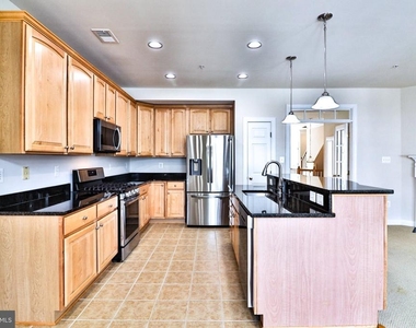 631 Kingfisher Avenue - Photo Thumbnail 15