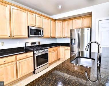 631 Kingfisher Avenue - Photo Thumbnail 18