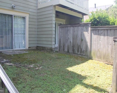 14724 Valiant Terrace - Photo Thumbnail 13