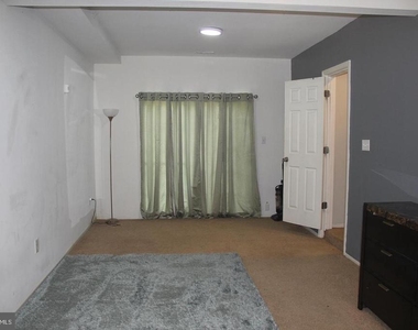 14724 Valiant Terrace - Photo Thumbnail 20