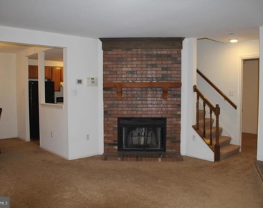 14724 Valiant Terrace - Photo Thumbnail 2