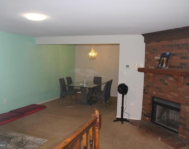 14724 Valiant Terrace - Photo Thumbnail 16